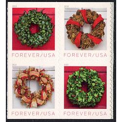 #5427a Christmas Wreaths, Block of Four